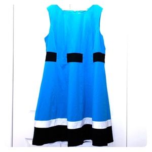 Calvin Klein sleeveless colorbock flare dress